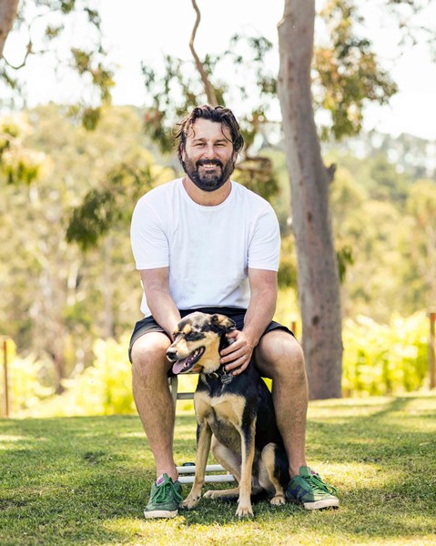 Even Keel er viner laget av Sam Coverdale i samarbeid med vinbønder og nøye utvalgte vinstokker i regioner langs sørøstkysten av Australia, inkludert Tumbarumba i New South Wales. Vinene produseres ved Even Keels hjem på Mornington Peninsula. Polperro, den førsteklasses enkeltvinmarks-etiketten til Even Keel, dyrkes og tas vare på av Sam Coverdale, Brent Osbourne (assisterende vinmaker og vinmarksforvalter), og deres team på Mornington Peninsula, ved hjelp av en blanding av økologiske og biodynamiske prinsipper.
