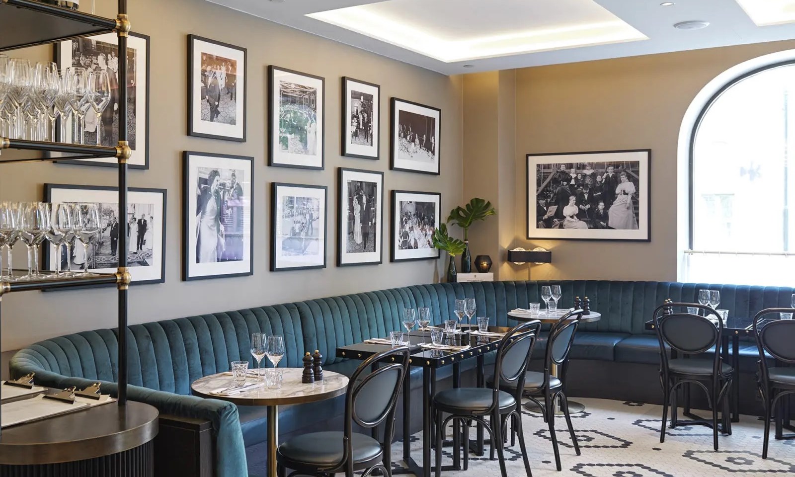 Brasserie-Britannia_photo-DreyerHensley_Job_10663_lowres-1600x1174.jpeg